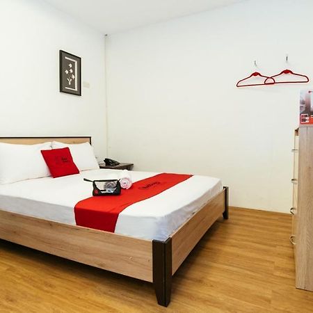 Reddoorz Plus Near Commonwealth Regalado Quezon City Extérieur photo