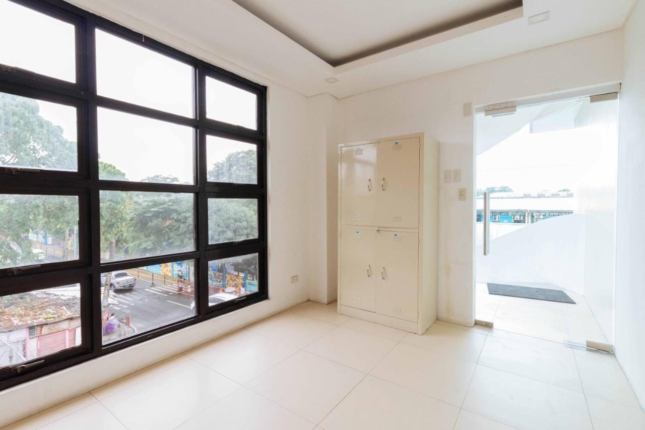 Reddoorz Plus Near Commonwealth Regalado Quezon City Extérieur photo