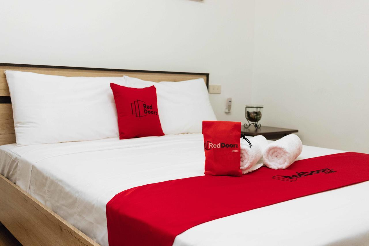 Reddoorz Plus Near Commonwealth Regalado Quezon City Extérieur photo
