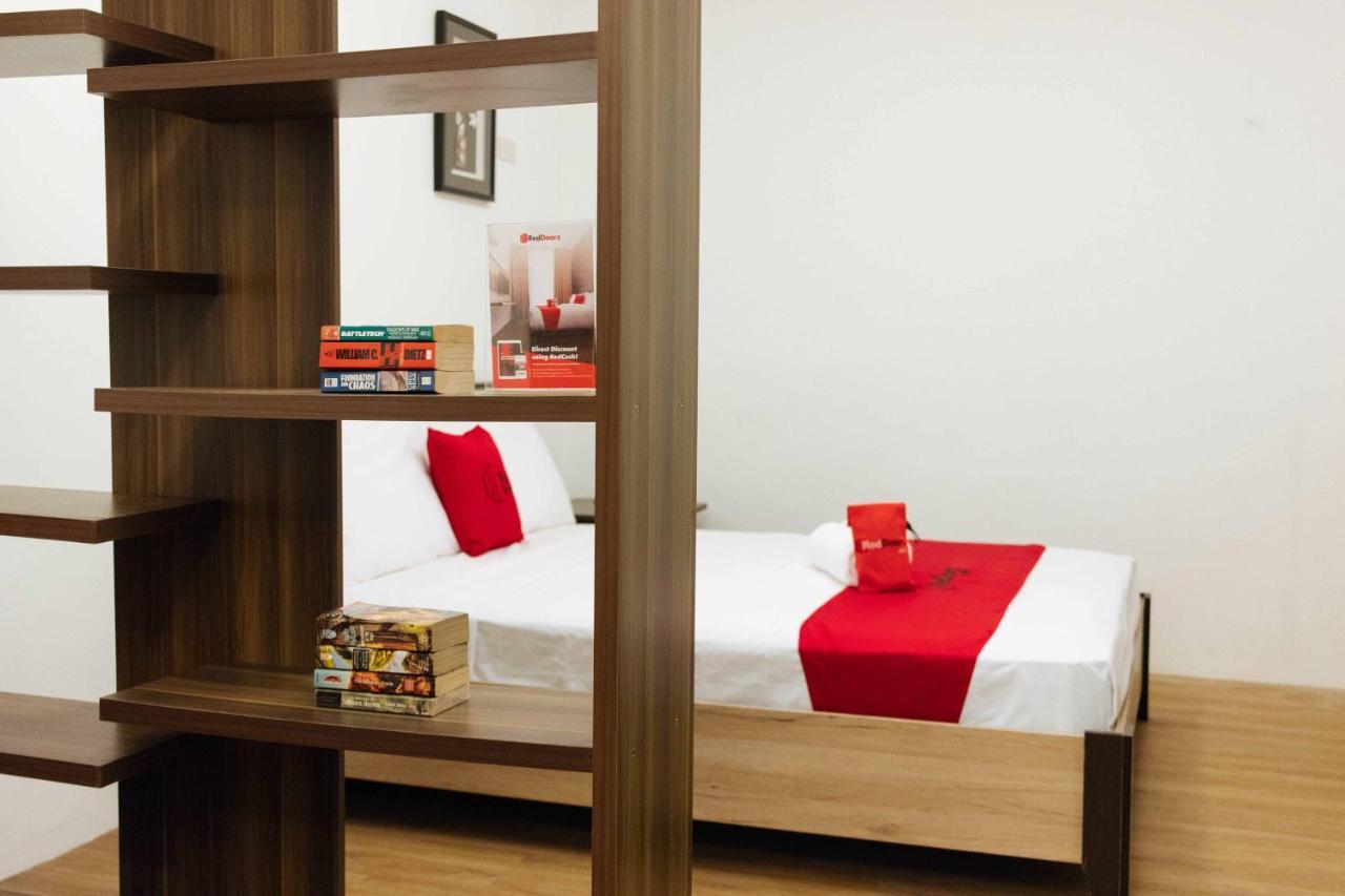 Reddoorz Plus Near Commonwealth Regalado Quezon City Extérieur photo